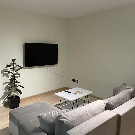 Διαμέρισμα White Apartment, In The Center Of